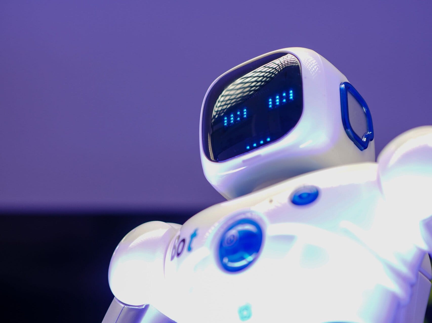 Een zeer serieuze kieswijzer voor de aanschaf van een robotbutler